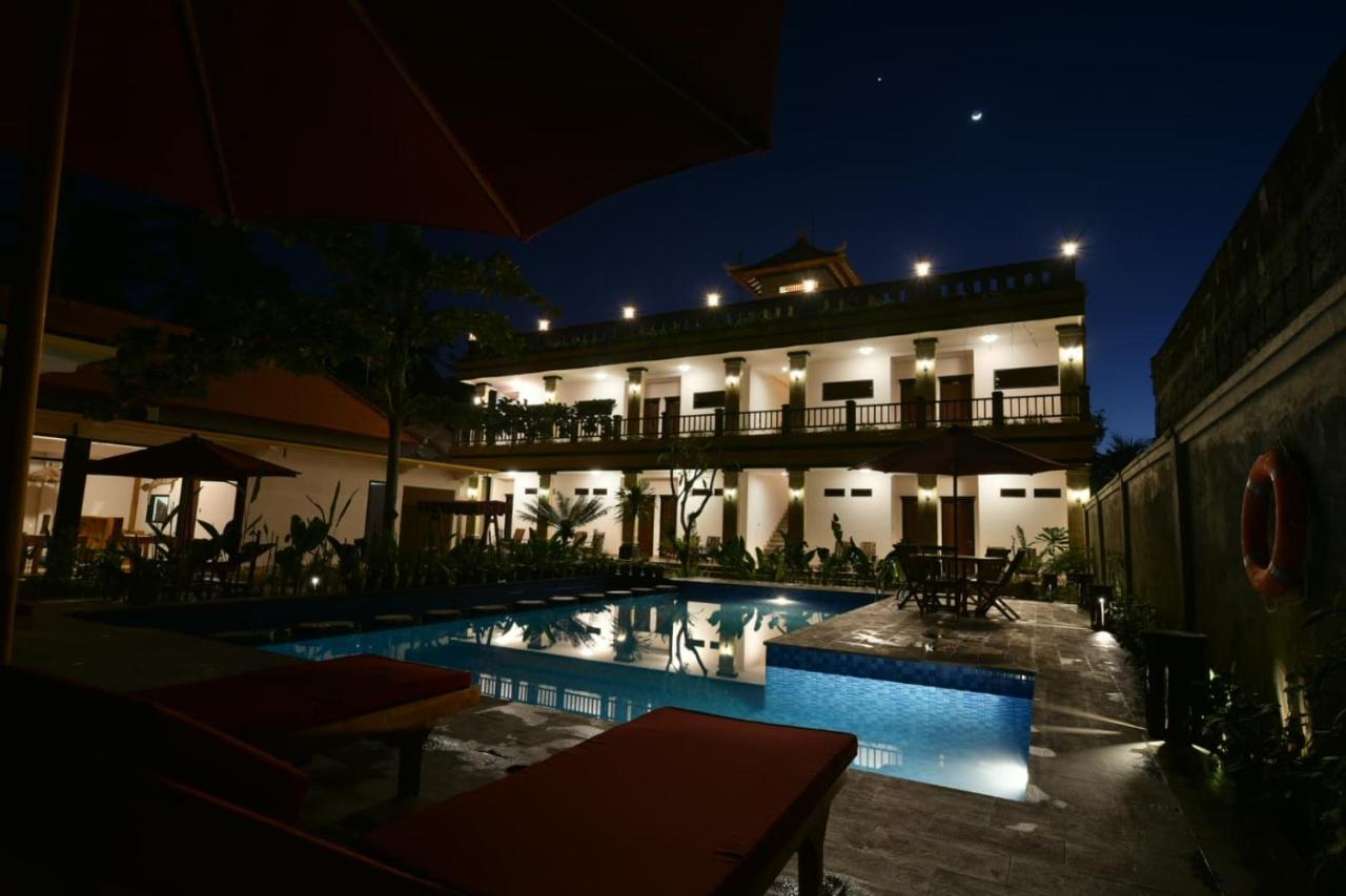 Saka Boutique Hotel Toyapakeh エクステリア 写真